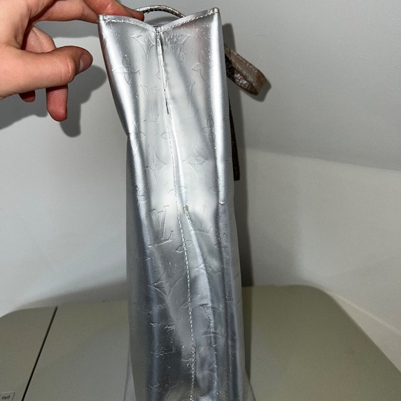 Louis Vuitton - Reade MM Bag - Cool Silver Spray Painted - Vintage/Peeling/Faded - Picture 6 of 13